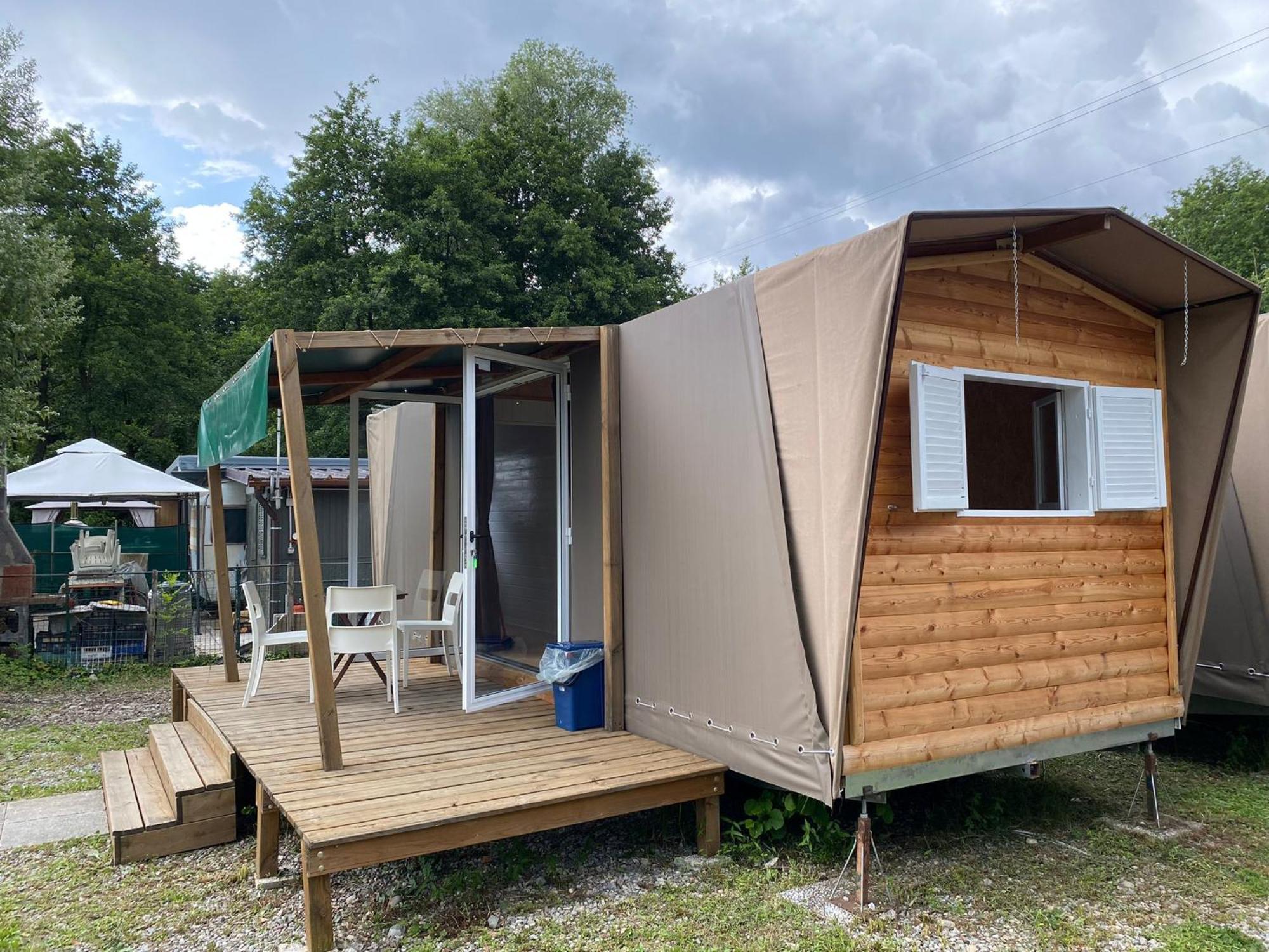 Camping Montorfano Luaran gambar
