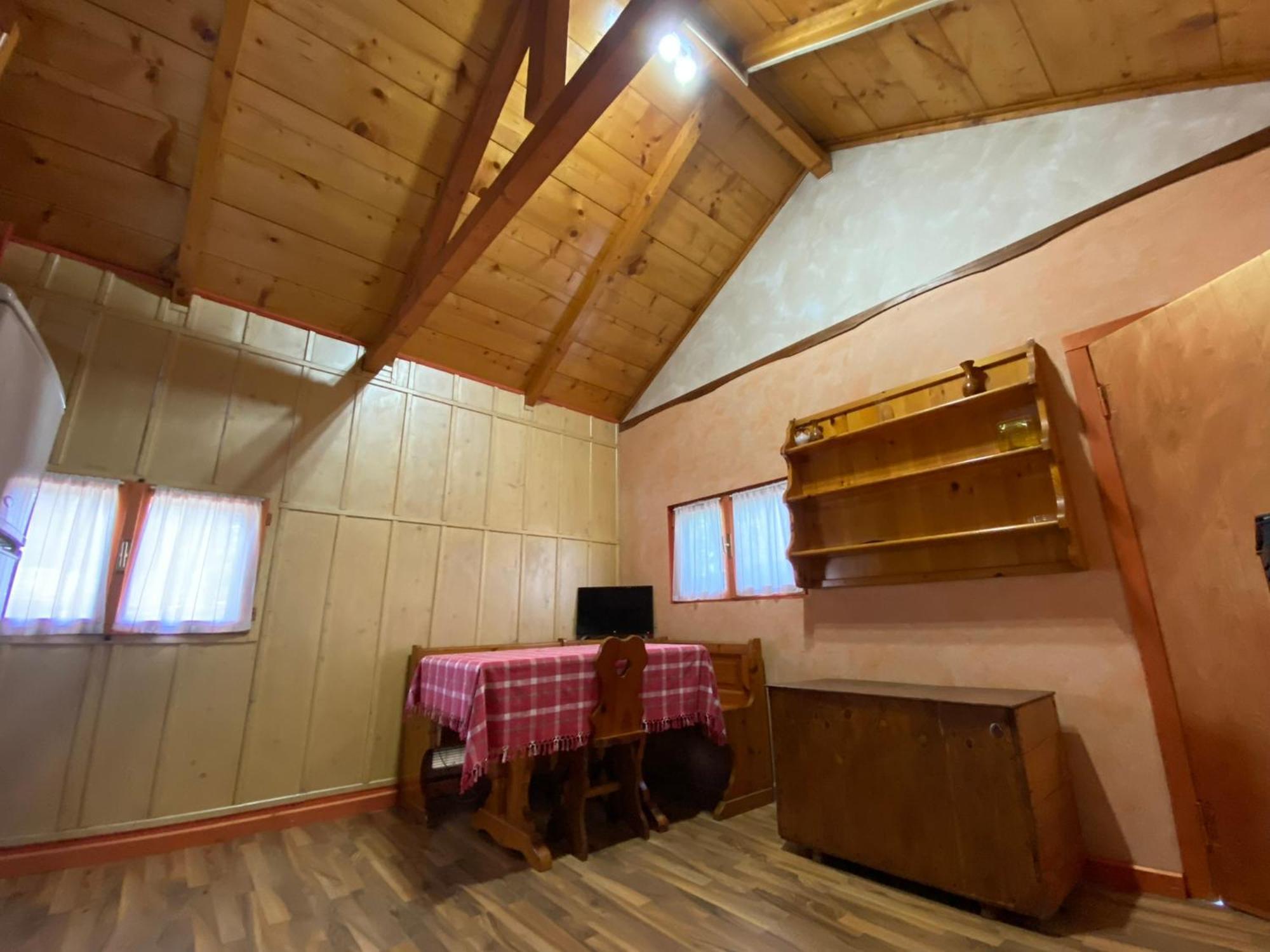 Camping Montorfano Luaran gambar