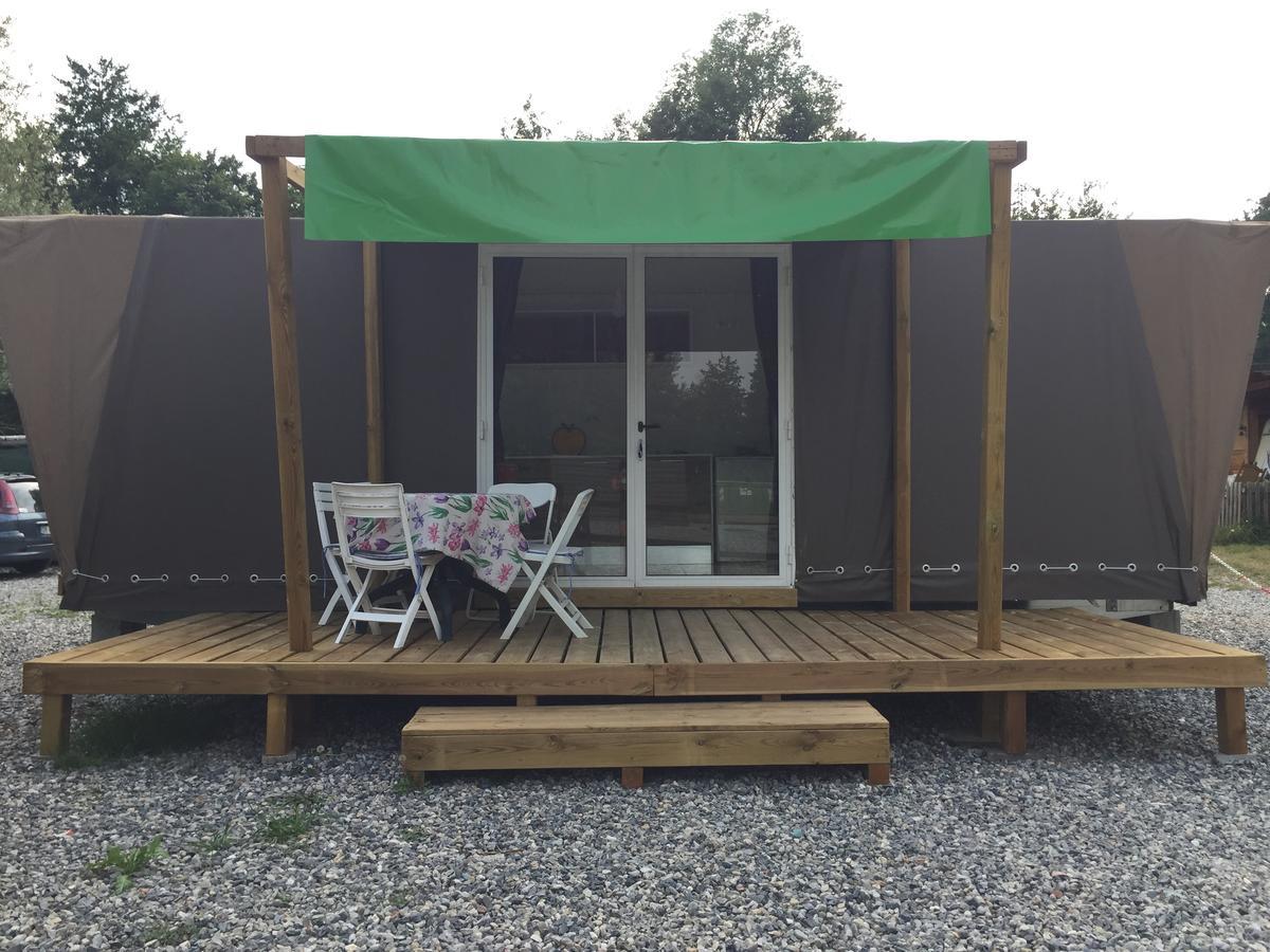 Camping Montorfano Luaran gambar